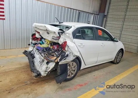 2018 Kia Rio Lx z USA, uszkodzony, nr VIN 3KPA24AB3JE072180